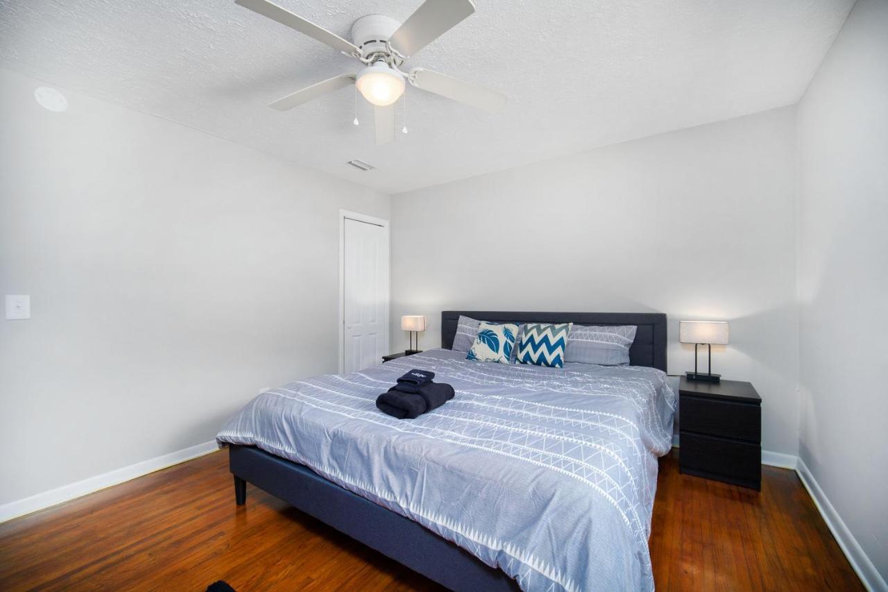 King Bedroom 2Bed1Bath Sleeps 4 Close To Town Center Downtown Beach Mayo Clinic Jacksonville Exterior photo