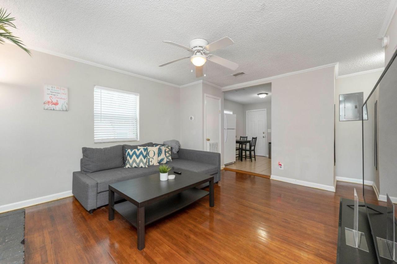 King Bedroom 2Bed1Bath Sleeps 4 Close To Town Center Downtown Beach Mayo Clinic Jacksonville Exterior photo